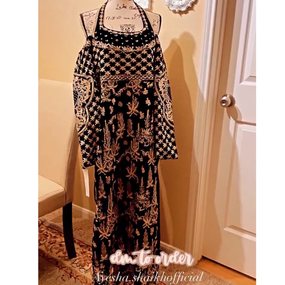 Desi suit